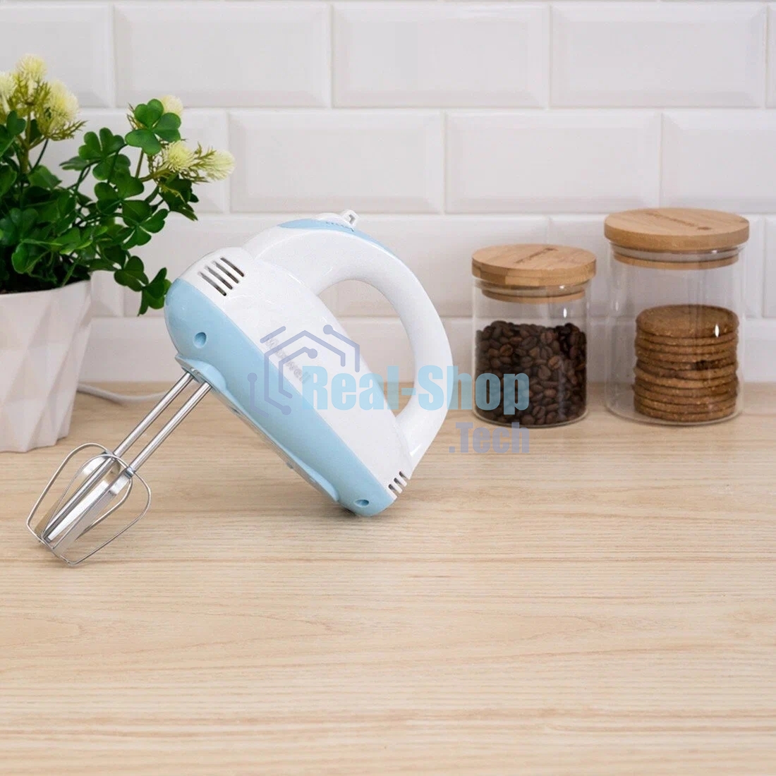 Миксер Maxwell MW-1360(W) Мощность 300 Вт.5 скорост. режимов.Номинальная потребляемая мощность 120 В