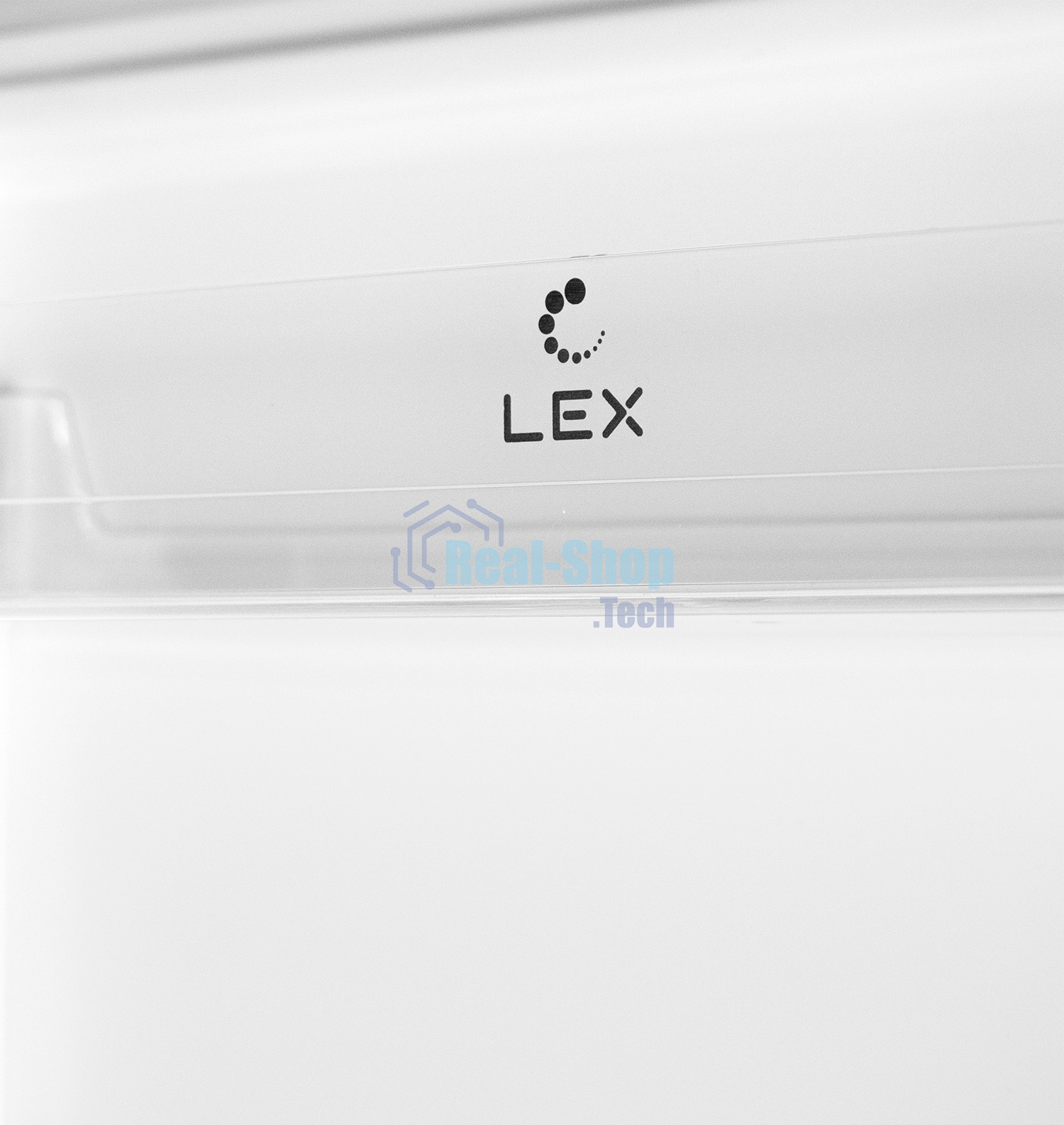 Морозильный шкаф LEX FBI 101 DF встраиваемый