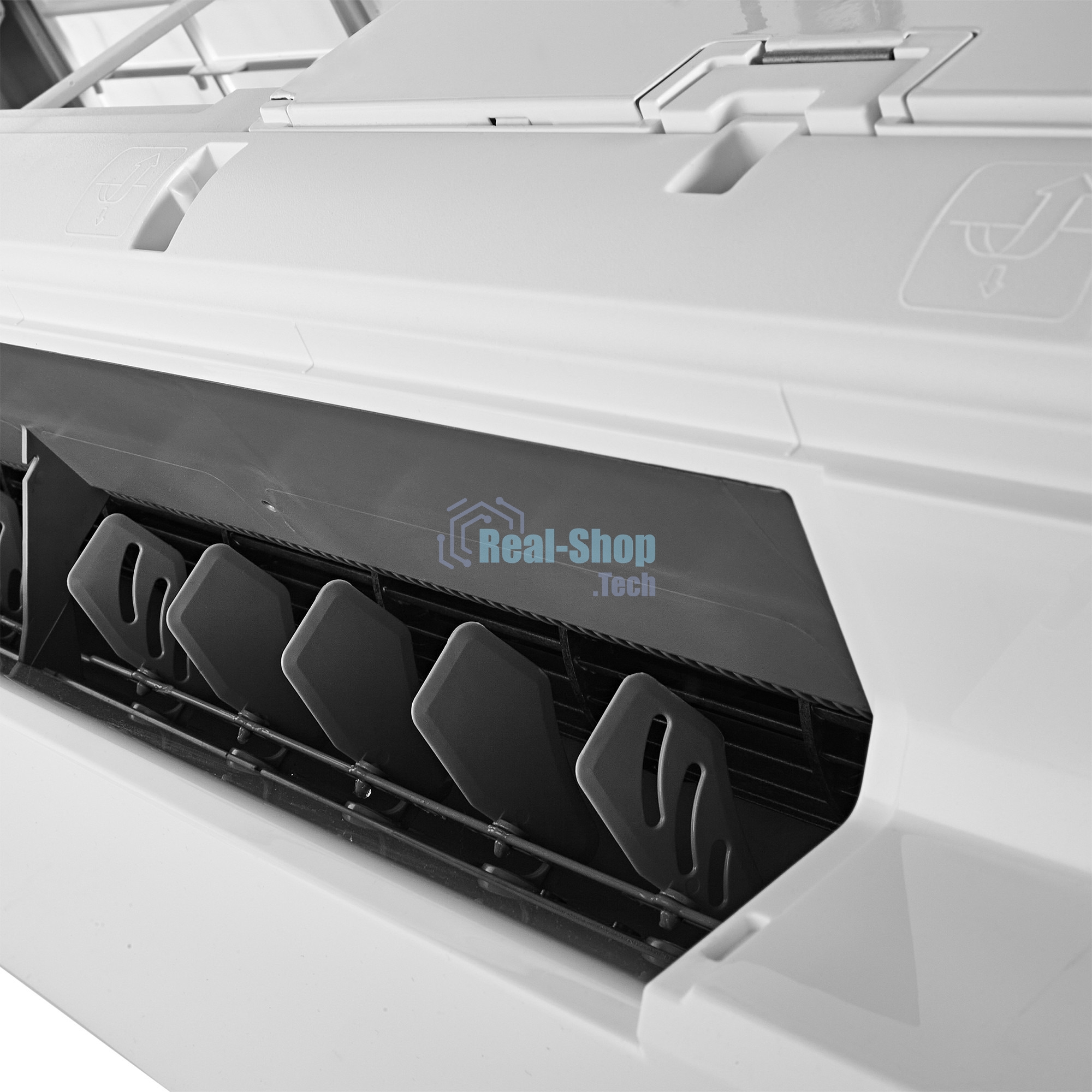 Внутренний блок сплит-системы Ballu Ice Peak DC BSPKI/in-18HN8_V4 инвертор, 18000 BTU, 55 м², 23 дБ, охлаждение, обогрев, осушение, белый