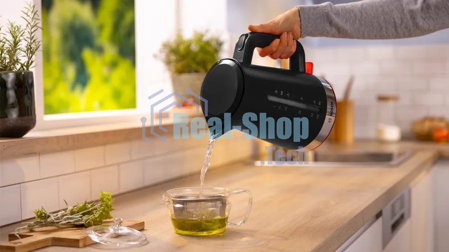 Чайник электрический Bosch TWK4M223 1.7л. черный корпус: пластик