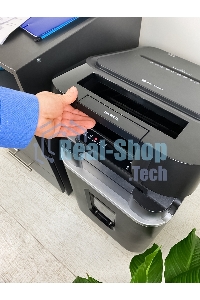 Шредер Heleos АП37-4 черный/серебристый с автоподачей (секр.P-4) фрагменты 220лист. 37лтр. скрепки скобы пл.карты