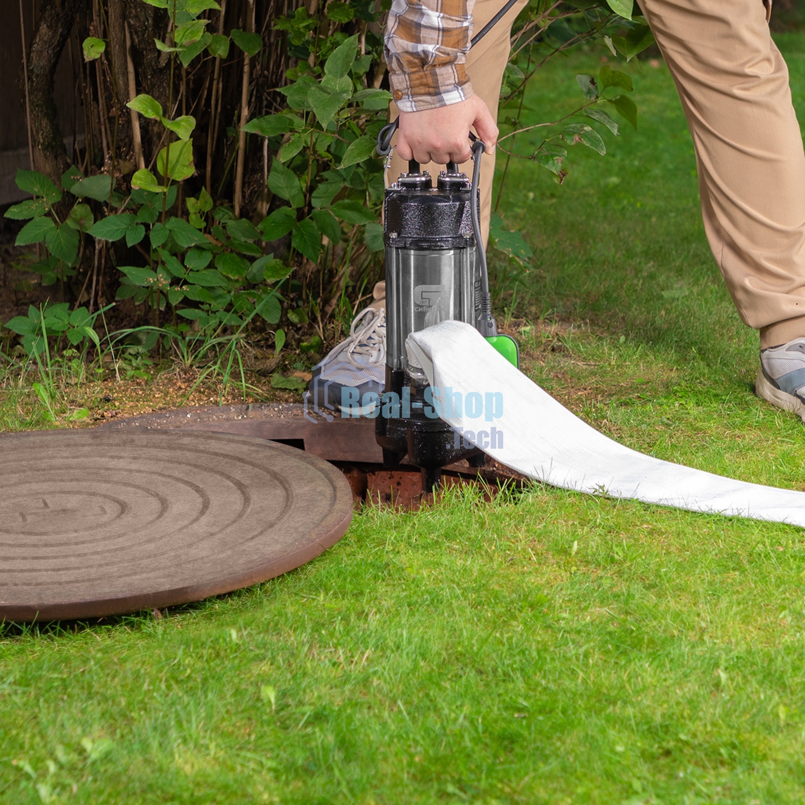 Фекальный насос Сибртех СФН750, 750 Вт, напор 16 м, 22000 л/ч