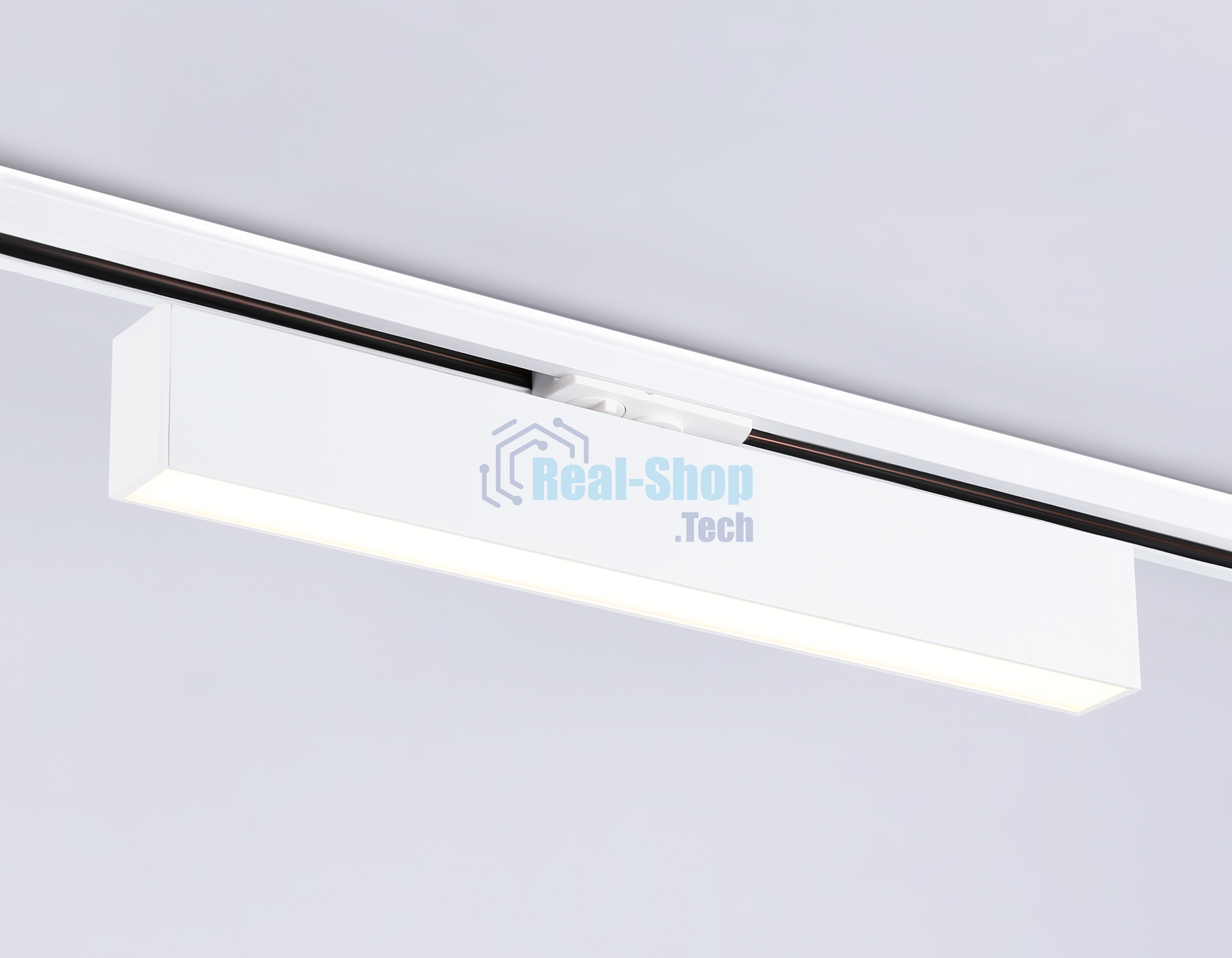 Трековый однофазный светильник Ambrella light GL6769 WH белый LED 24W 3000K 600*22*48