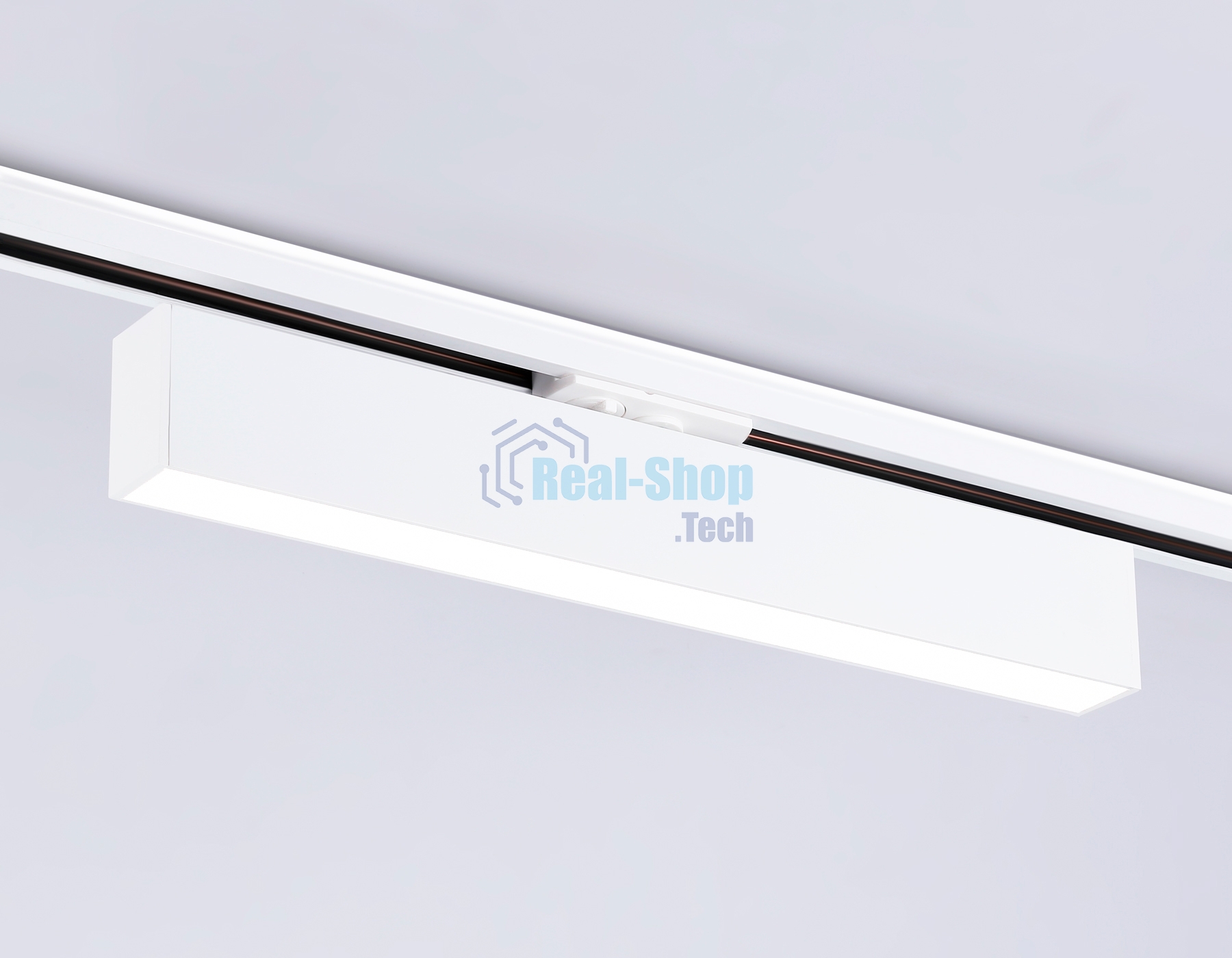 Трековый однофазный светильник Ambrella light GL6772 WH белый LED 24W 4200K 600*22*48