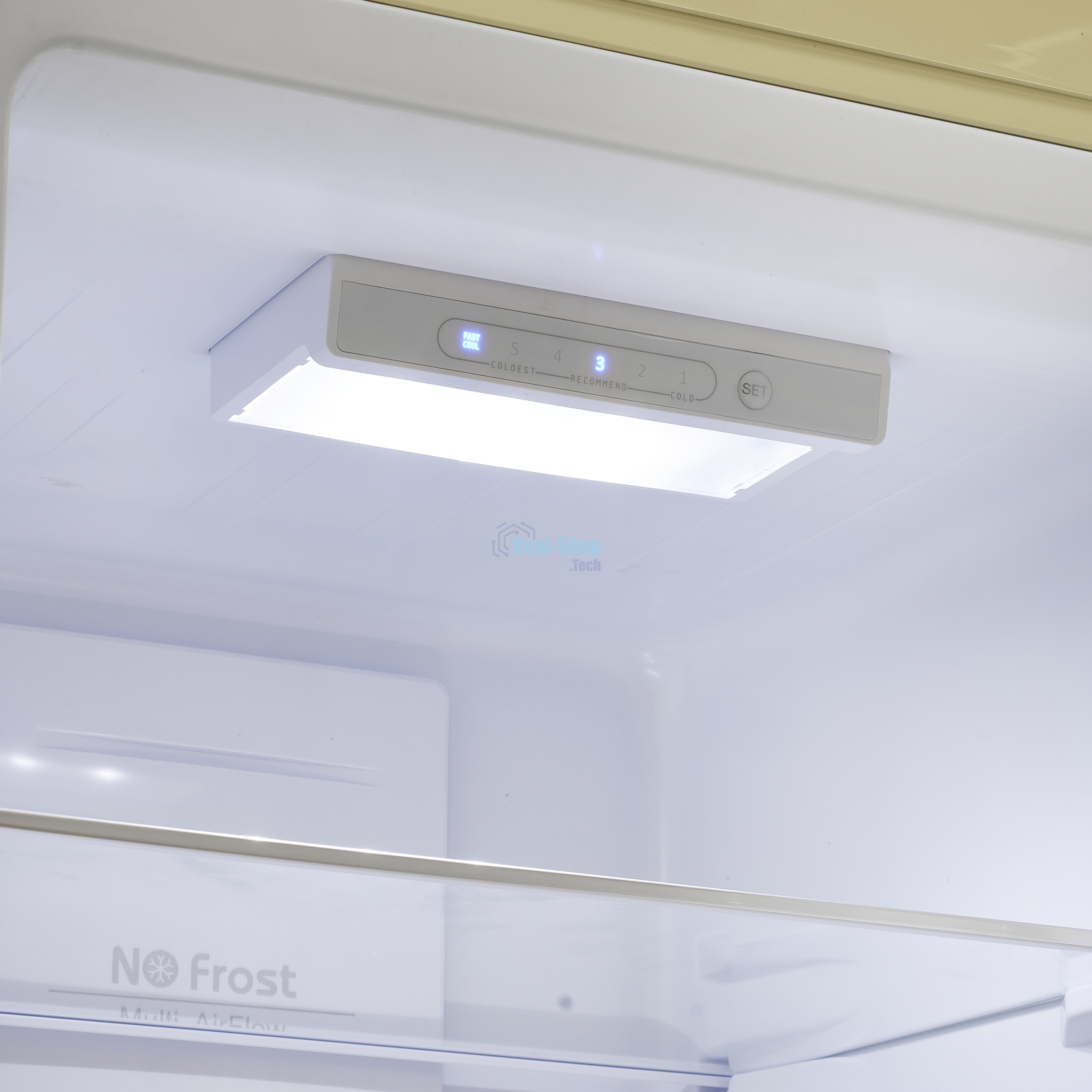 Холодильник Maunfeld MFF186NFRBG бежевый двухкамерный 181/71л морозилка снизу