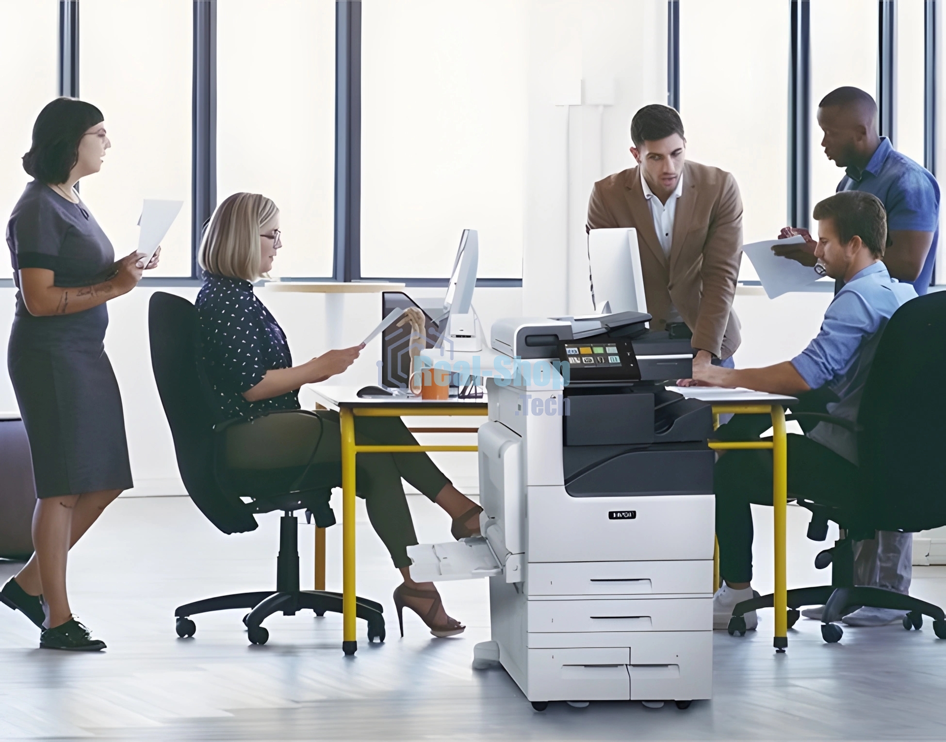 МФУ лазерное Xerox VersaLink C7120/25/30 (C7101V_D), A3, цветной, печ. до 30 стр/мин. (А4) до 17 стр/мин. (А3), скан. до 80 стр/мин., 2400 x 1200 dpi (печать) 600x600dpi (скан.), RJ-45, NFC, Air Print, Mopria (базовый блок, без инициализации)