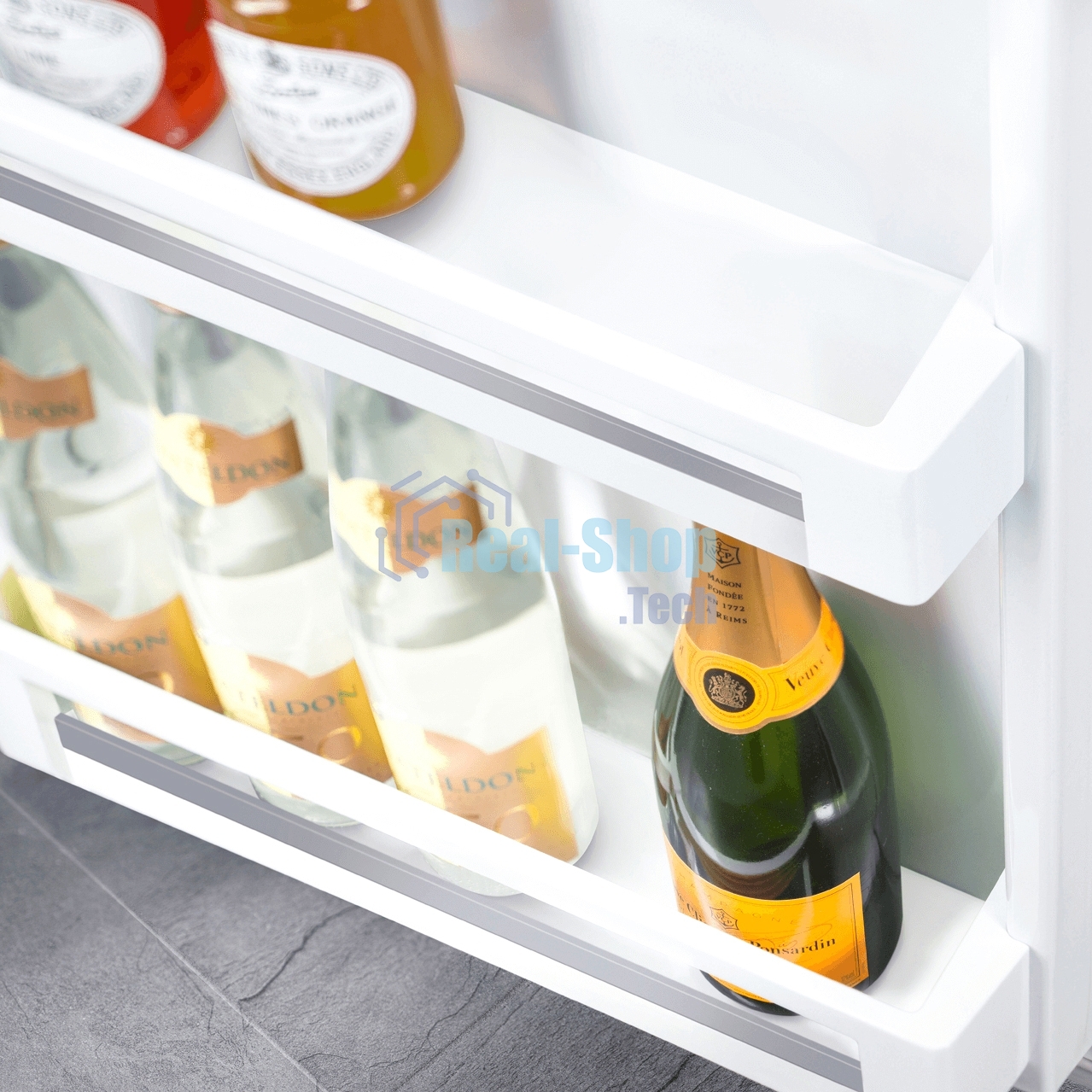 Холодильник Liebherr CTE 2931-26 001 белый двухкамерный 218/52л морозилка сверху