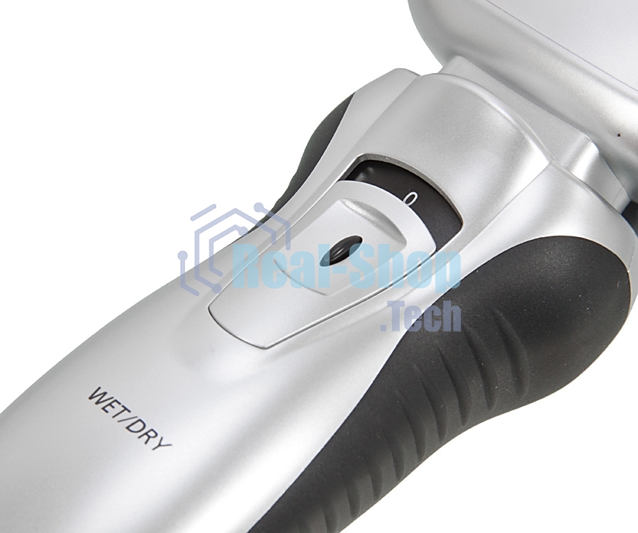 Электробритва сетчатая Panasonic ES-RW30S реж.эл.:2 питан.:аккум. серебристый