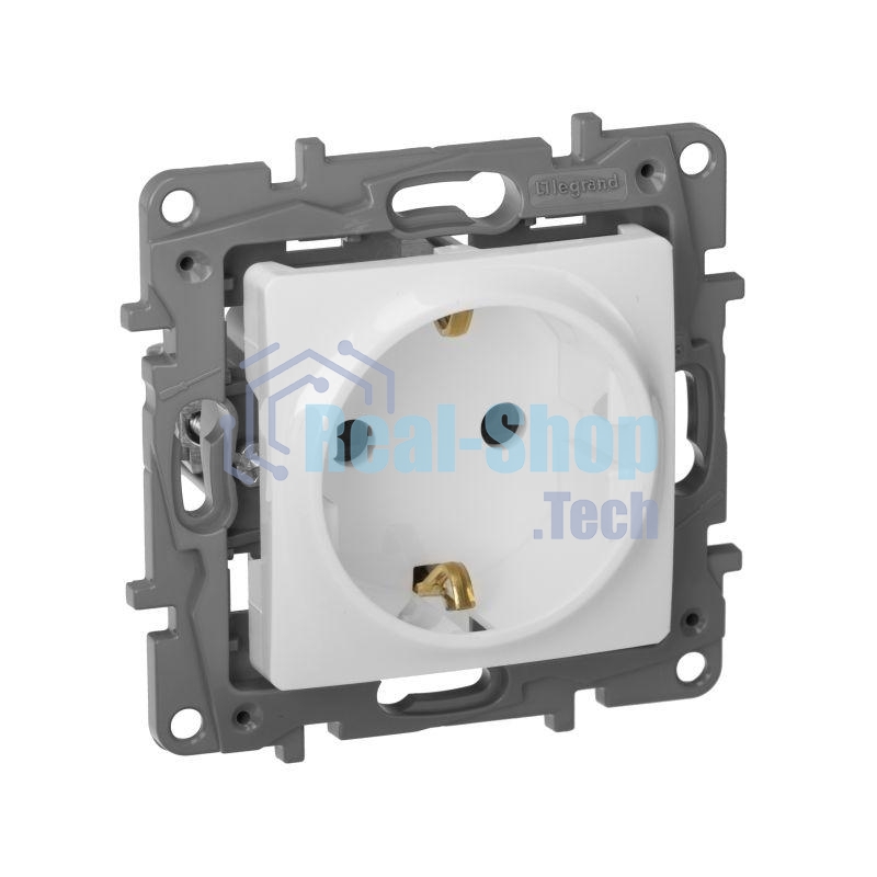 Розетка ETIKA 2К+З на винтах, белый ETIKA Розетка 2К+З на винтах, белый