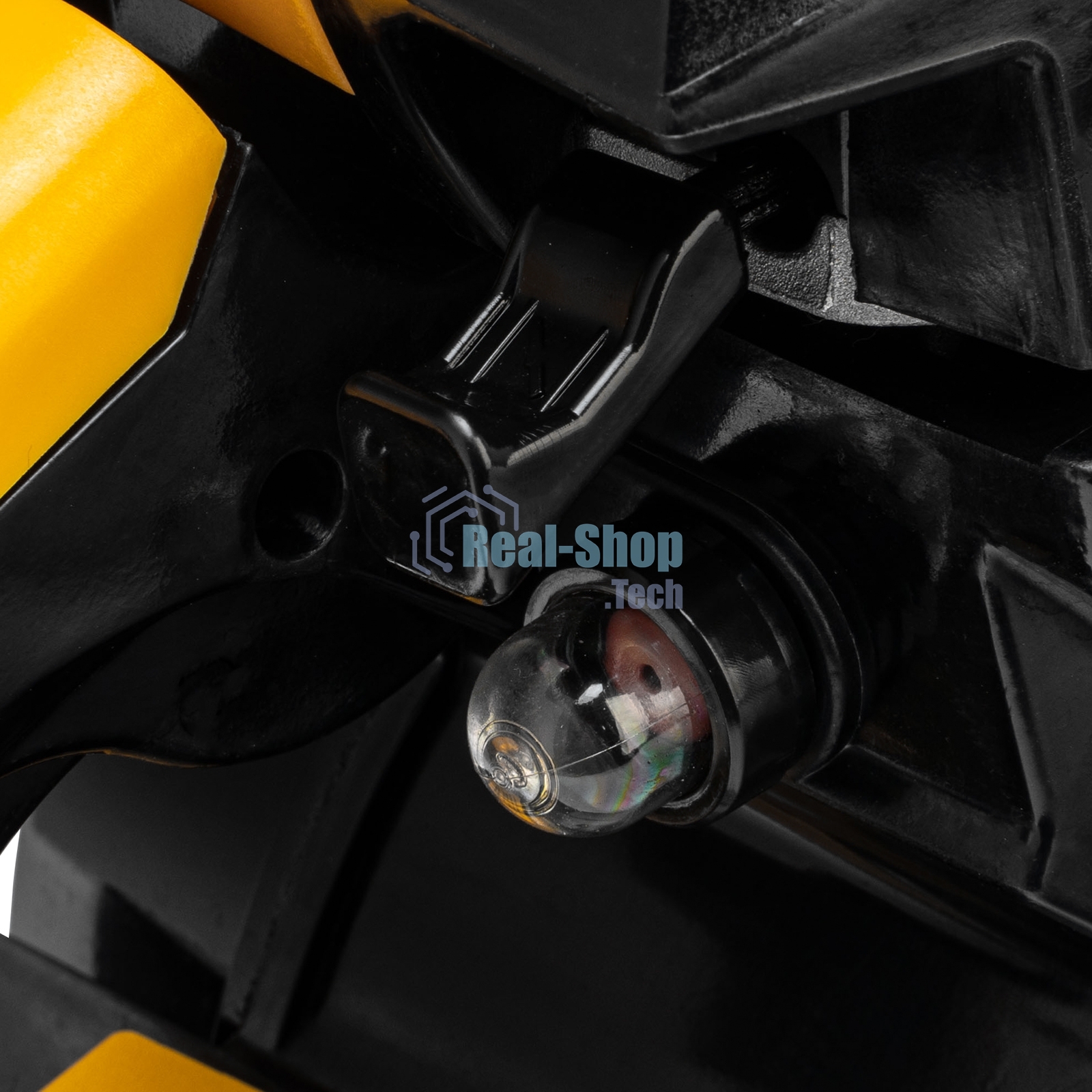 Пила цепная бензиновая Denzel DGS-4516 шина 40 см, 45 см 3, 3,0 л.с., шаг 3/8, паз 1,3 мм, 57 зв