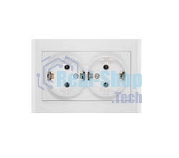 Розетка 2-м СП Бриллиант с заземл. бел. UNIVersal 7947533