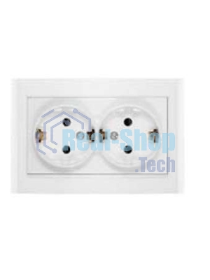 Розетка 2-м СП Бриллиант защ. шторки с заземл. бел. UNIVersal 7947540