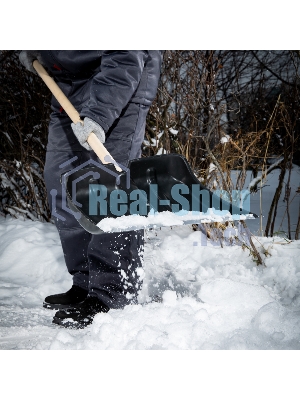 Лопата для уборки снега пластиковая, 380х385х1420 мм, деревянный черенок Россия