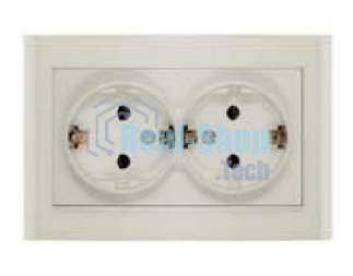 Розетка 2-м СП Бриллиант защ. шторки с заземл. сл. кость UNIVersal 7948769