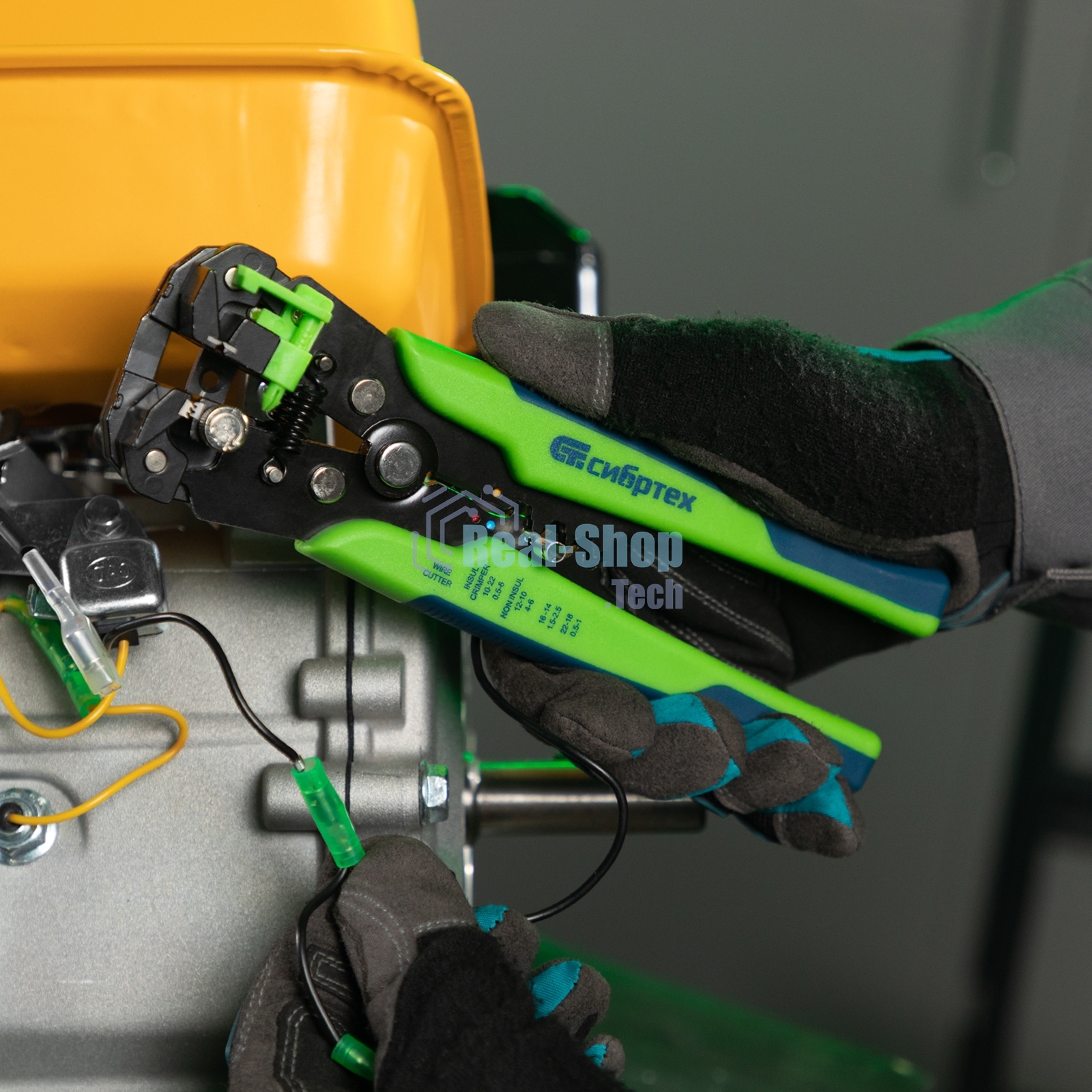 Щипцы для зачистки электропроводов Сибртех функция обрезания проводов