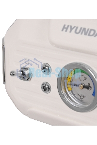 Кофеварка рожковая Hyundai HEM-5300 бежевый/серебристый, исп. кофе - молотый, 1.5 л, 850 Вт, 20 бар