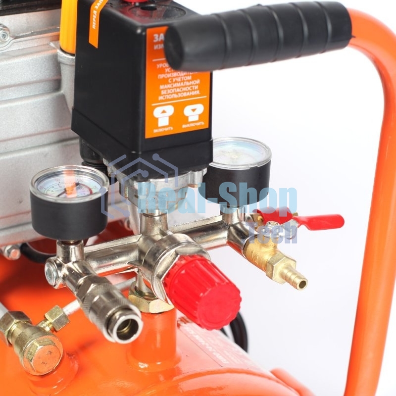 Компрессор PATRIOT EURO 24-240K + набор пневиоинструмента KIT 5В1.5кВт 220В 240л/мин 24л