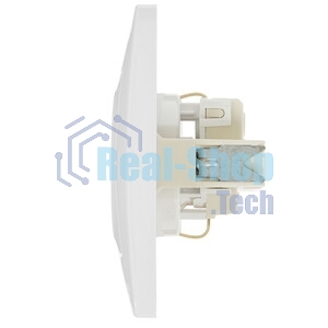 Розетка СП Blanca 16А 250В защ. шторки с заземл. бел. SchE BLNRS001111