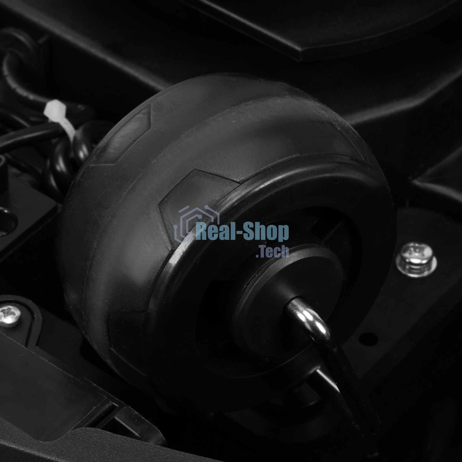 Робот-газонокосилка Denzel Grass Master 1000, ультразвуковой датчик, 3 Ач, LCD дисплей, Wi-Fi