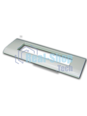 Пластиковая накладка на цоколь, 135x45, белая