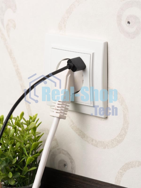 Розетка EKF Минск ERR16-028-100-USB 1-местная СП с/з с защитными шторками 16А белая с USB 1А