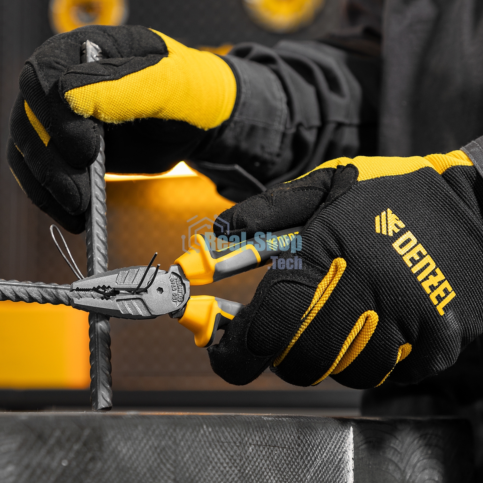 Плоскогубцы комбинированные Denzel 165 мм, трехкомпонентные рукоятки