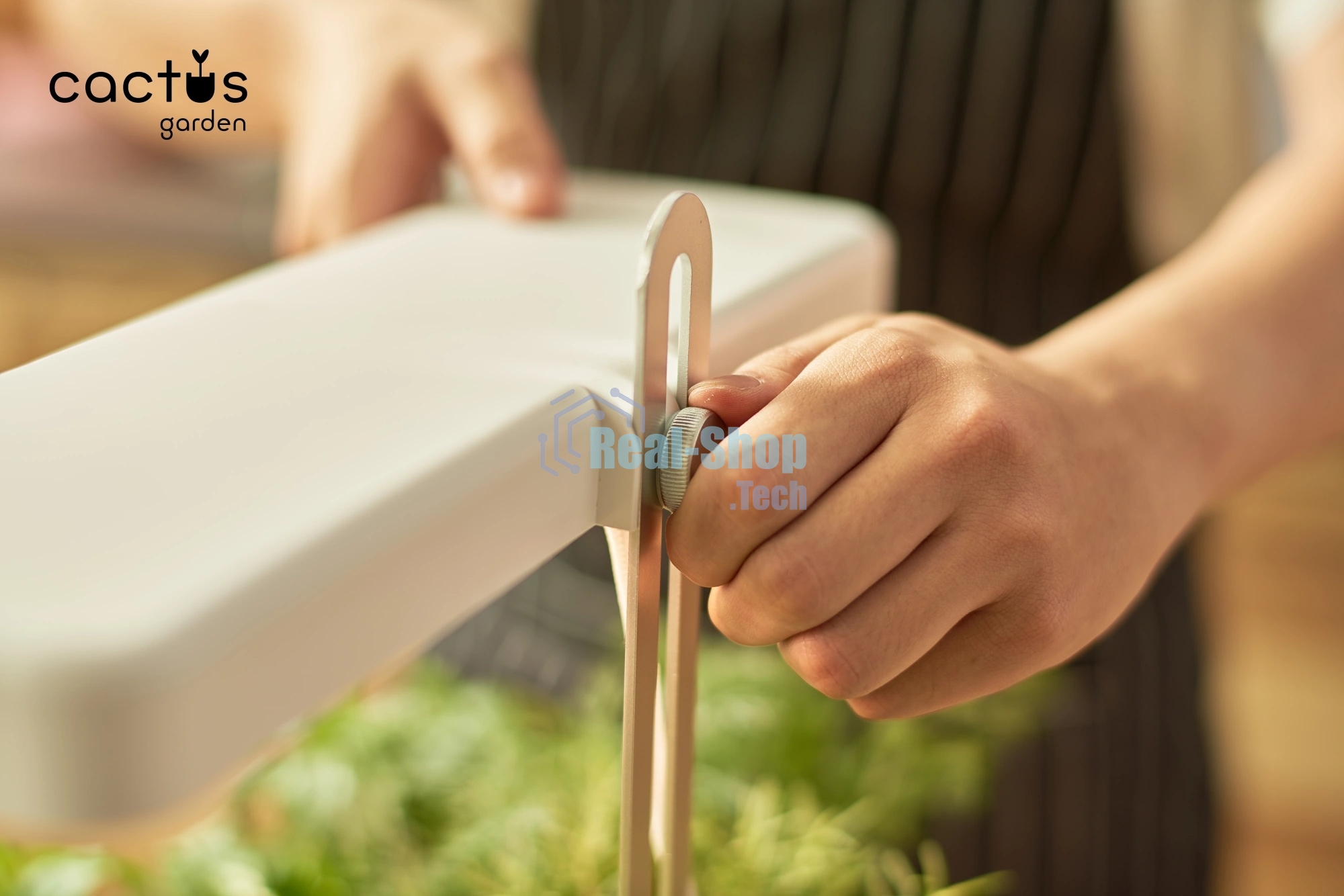 Гидропонная установка Cactus Garden 3л 20Вт белый (CS-LEDPOT-08)