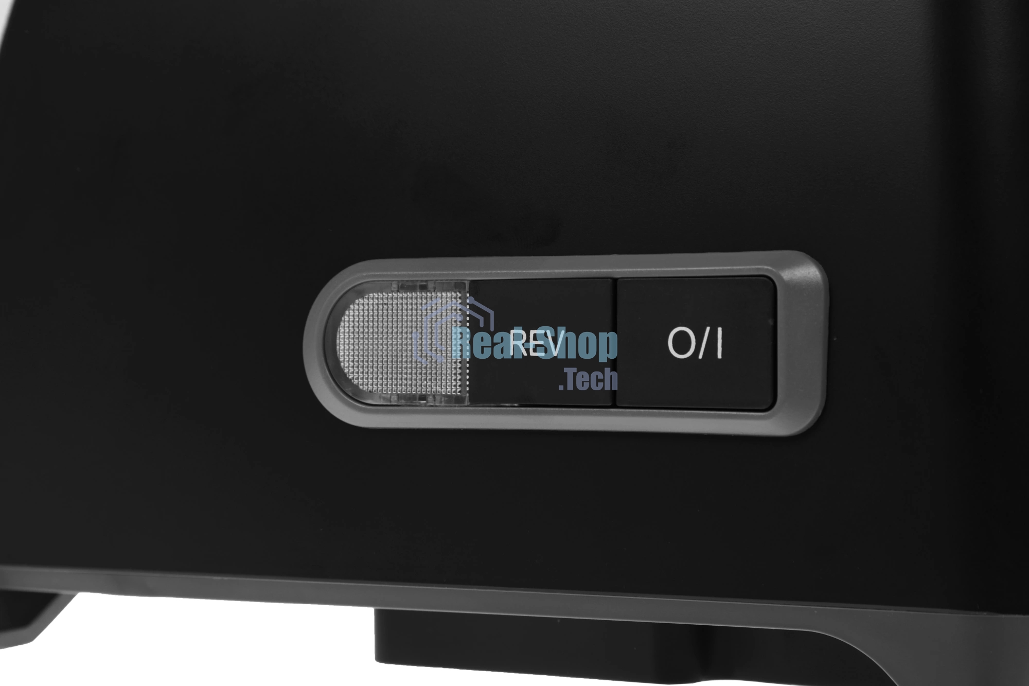 Мясорубка электрическая Bosch MFW68680 черный, 2200 Вт, 4.3 кг/мин, реверс, защита от перегрузки, насадки - 5