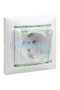 Розетка Legrand Valena 774220 влагозащищенная IP44 с заземлением с крышкой и защитными шторками (белая)