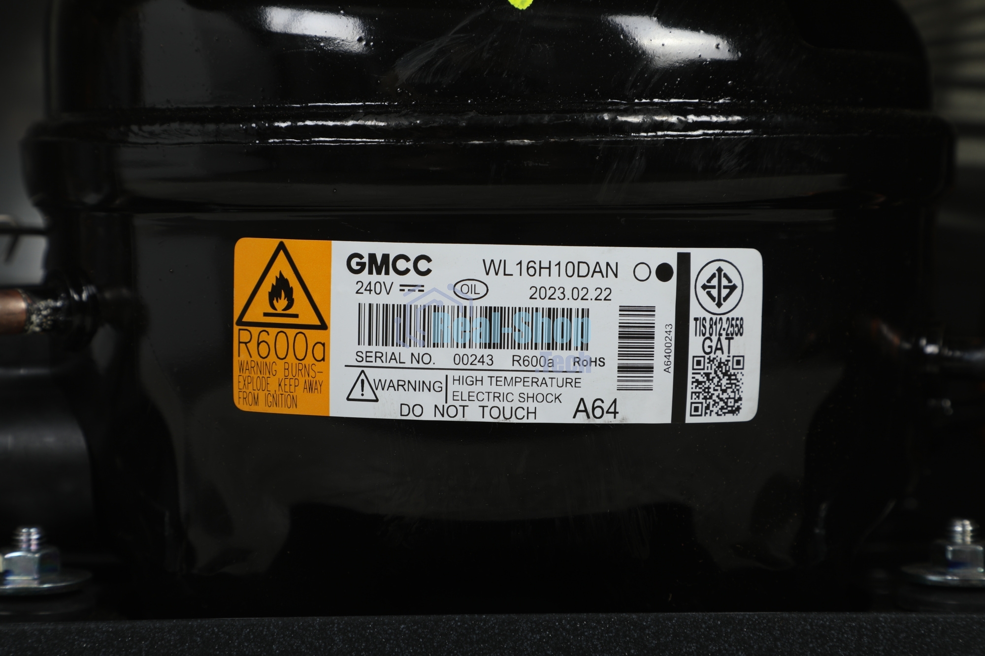 Холодильник Hitachi R-W660PUC7 GBK черный двухкамерный 396/144л морозилка сверху, No Frost, Side by Side