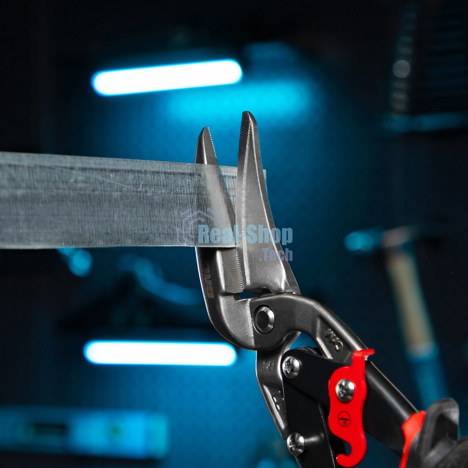 Ножницы по металлу Gross 78331 270 мм прямой и левый проходной резсталь-СrMo двухкомп. рук-ки