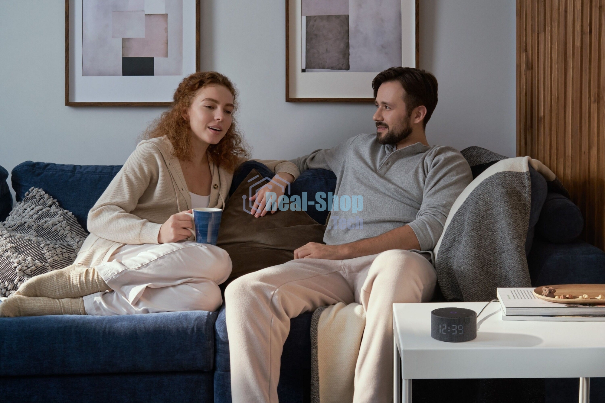 Умная колонка Яндекс Станция Мини, 10Вт, с голосовым ассистентом Алиса на YaGPT, с LED-часами, черный