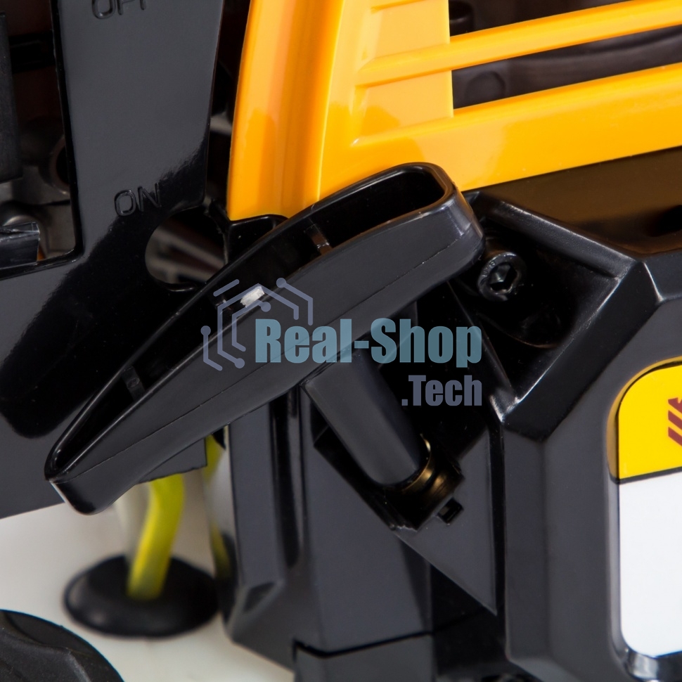 Триммер бензиновый Denzel DR-43S, 43 см3, разъемная штанга, состоит из 2 частей