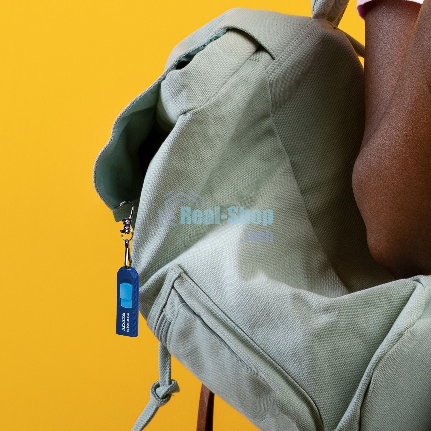 Флешка USB ADATA UC300 (ACHO-UC300-256G-RNB/BU), 256Gb, USB 3.2 Gen1, R/W 100/30, синий/голубой