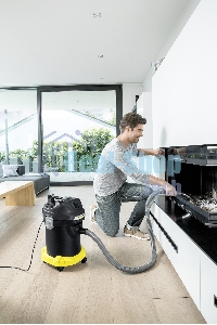 Пылесос Karcher AD 4 PREMIUM желтый/черный, 150/600 Вт, уборка сухая, пылесборник контейнер 17 л