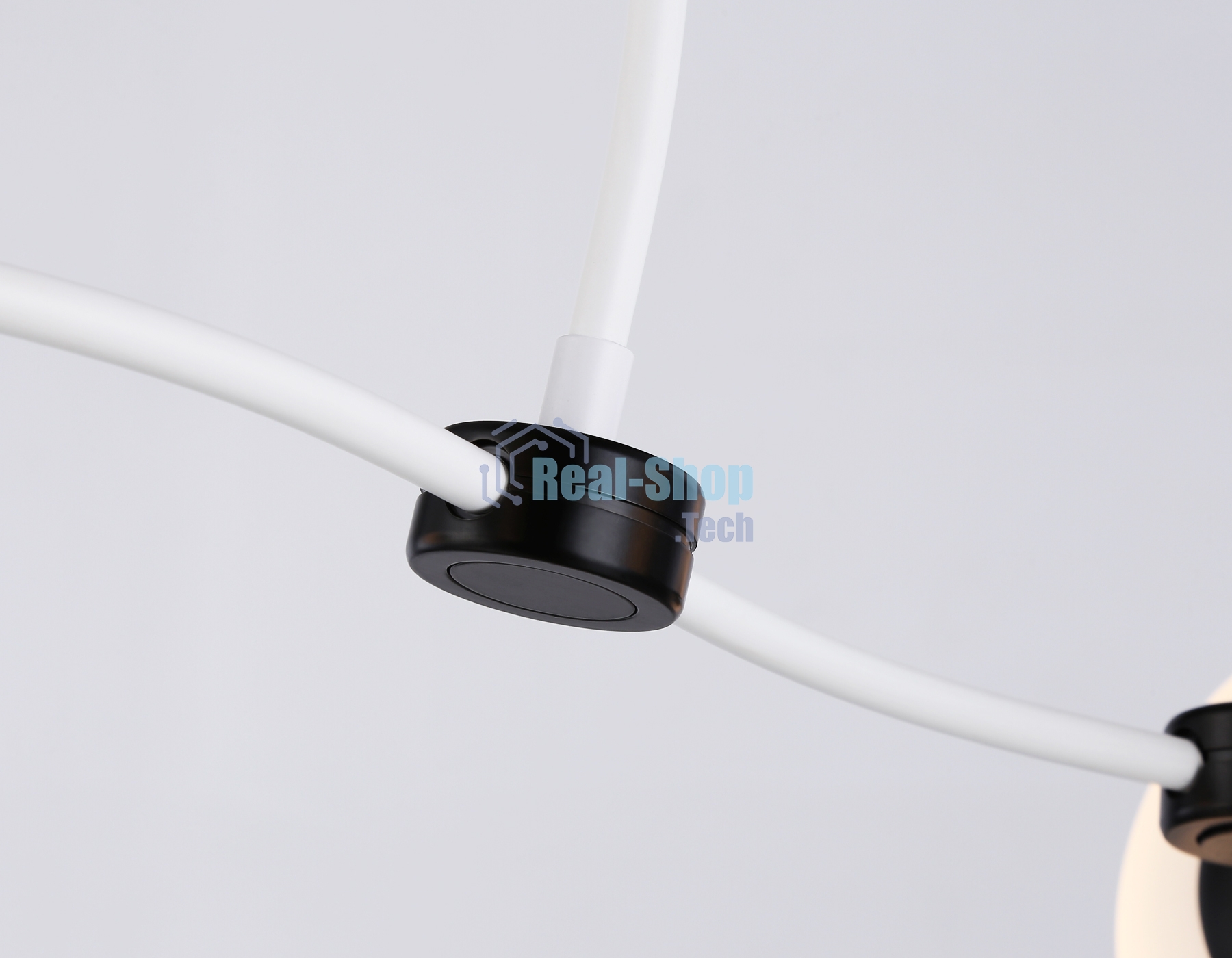 Светитльник Ambrella Light TR2542/4 WH/BK белый/черный E27/4 max 60W 700*450*450