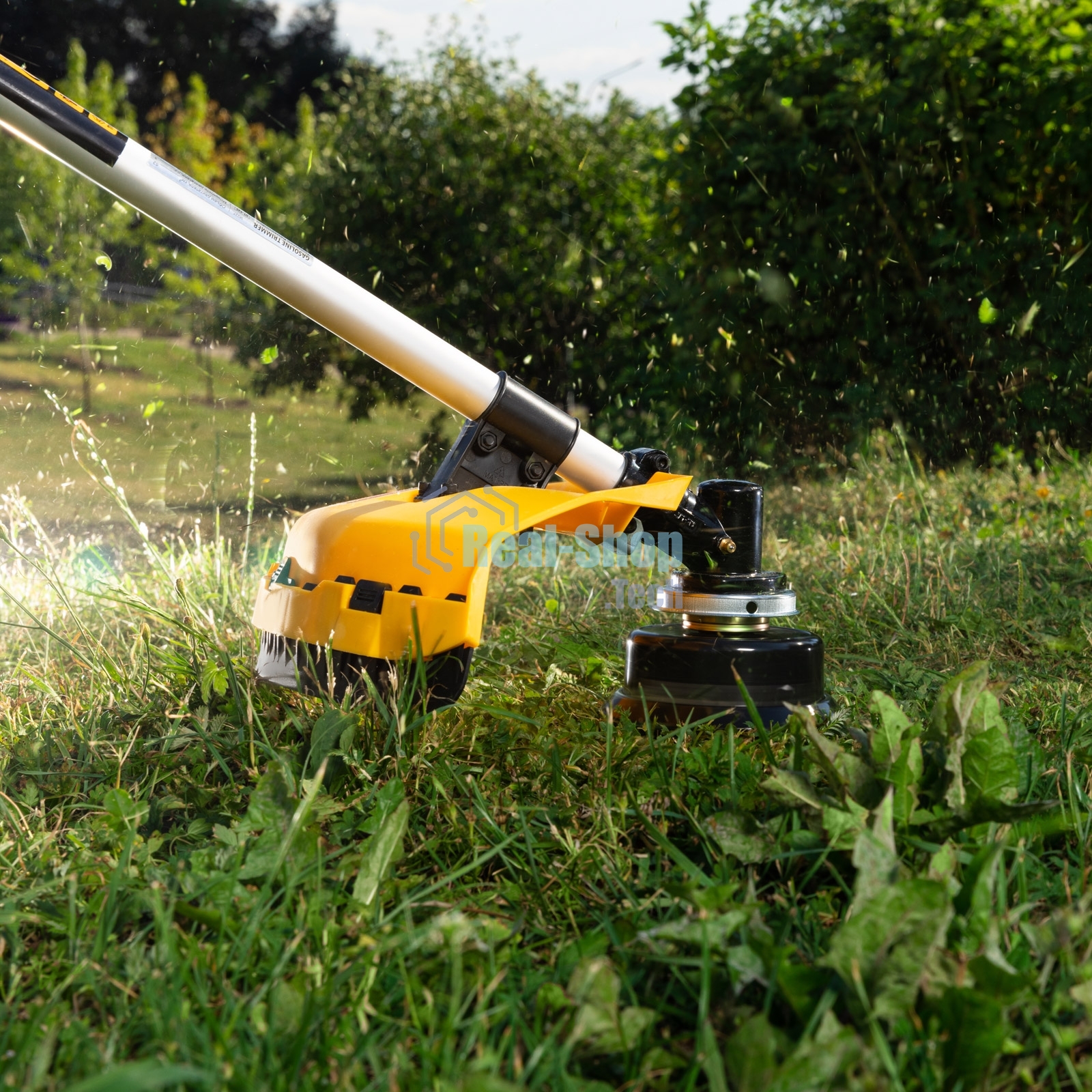 Триммер Denzel DT 52S бензиновый 52см3 3 лс. разъемная штанга состоит из 2 частей