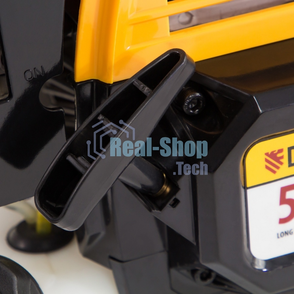 Триммер бензиновый Denzel DR-52S, 52 см3, разъемная штанга, состоит из 2 частей