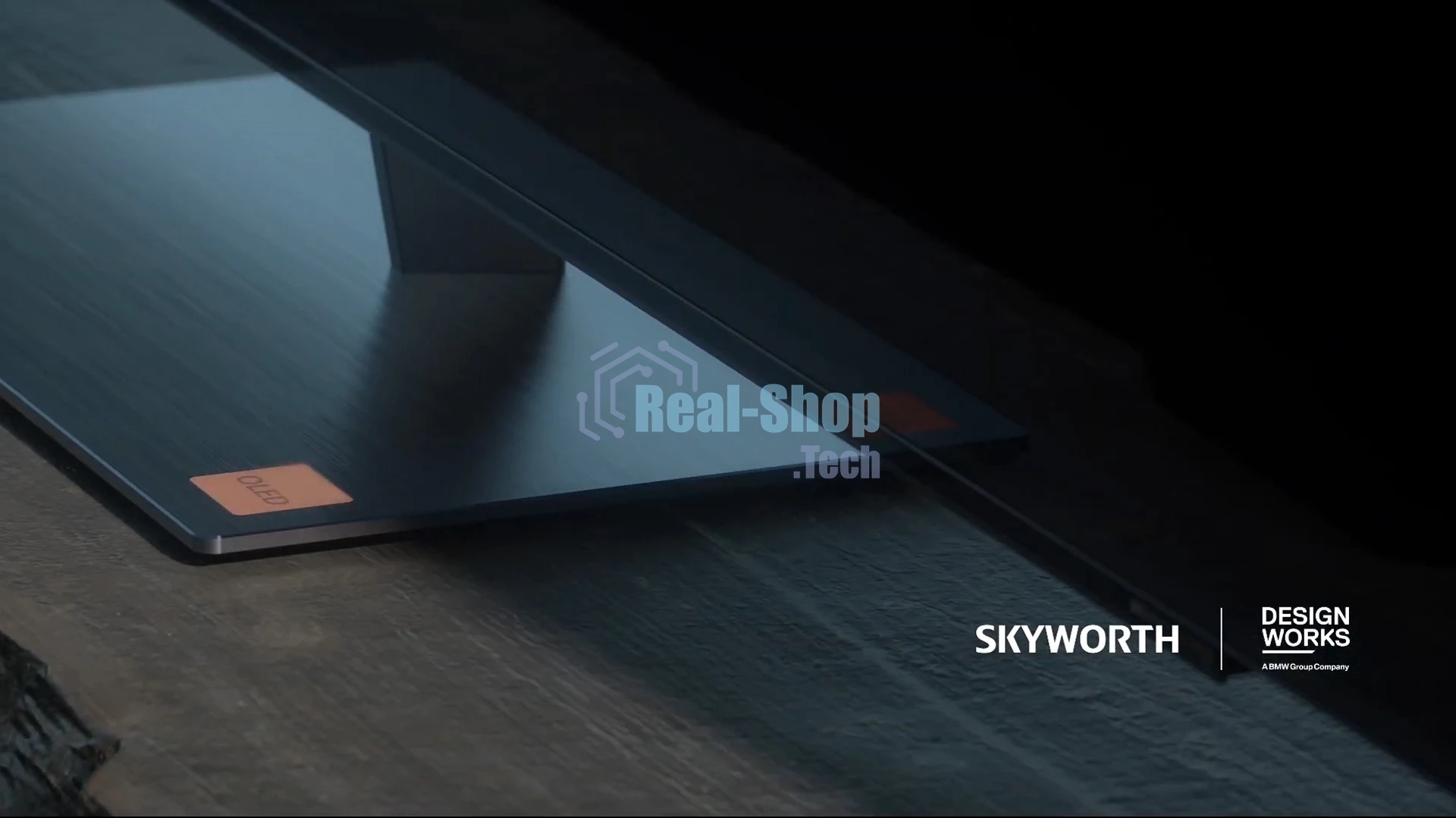 Телевизор Skyworth 55SXF9850 черный 55