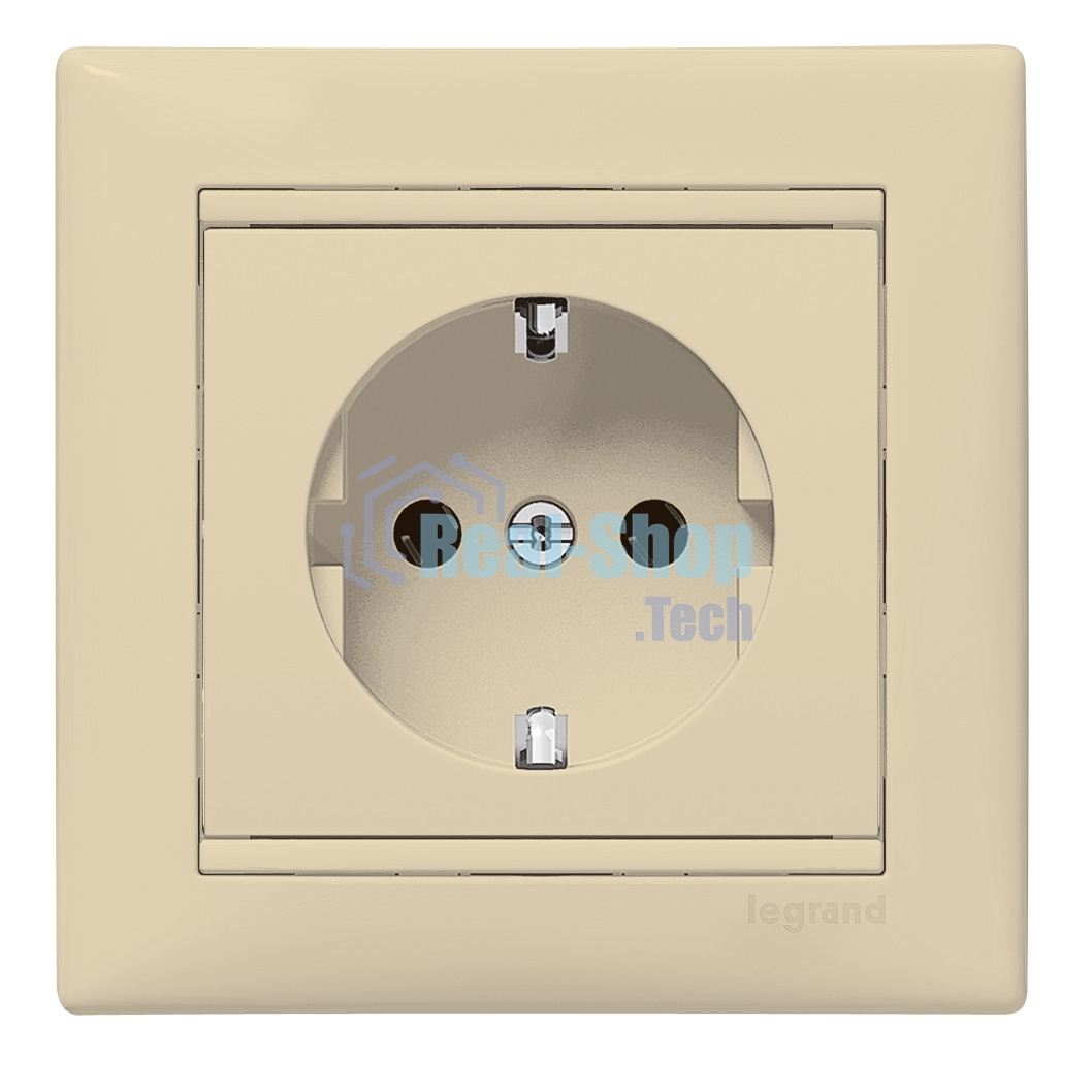 Розетка Legrand 774321 2К+3 со шторками, слон. кость Valena