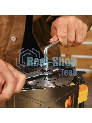 Циркулярная пила (дисковая) Deko DKCS1400 1400Вт (ручная)