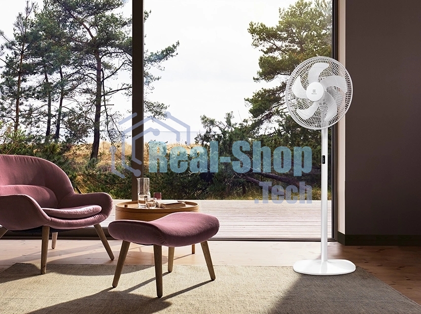 Вентилятор Electrolux EFF-1002i белый, напольный, 50 Вт, 3 скорости, 40 см