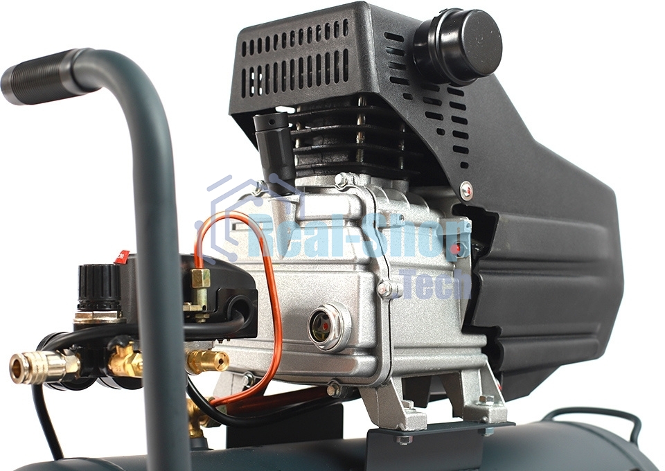 Компрессор Patriot поршневой масляный Professional 50-340, 340 л/мин, 8 бар, 2000 Вт, 50 л, быстросъемный 1/4