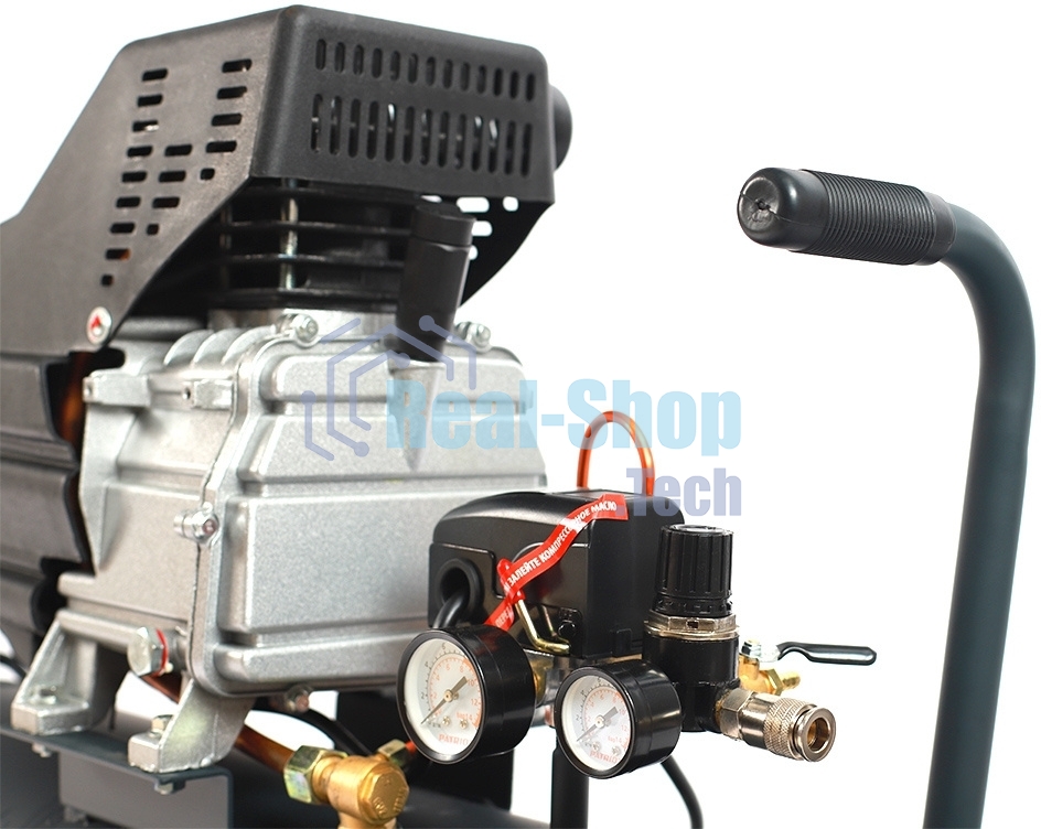 Компрессор Patriot поршневой масляный Professional 50-340, 340 л/мин, 8 бар, 2000 Вт, 50 л, быстросъемный 1/4