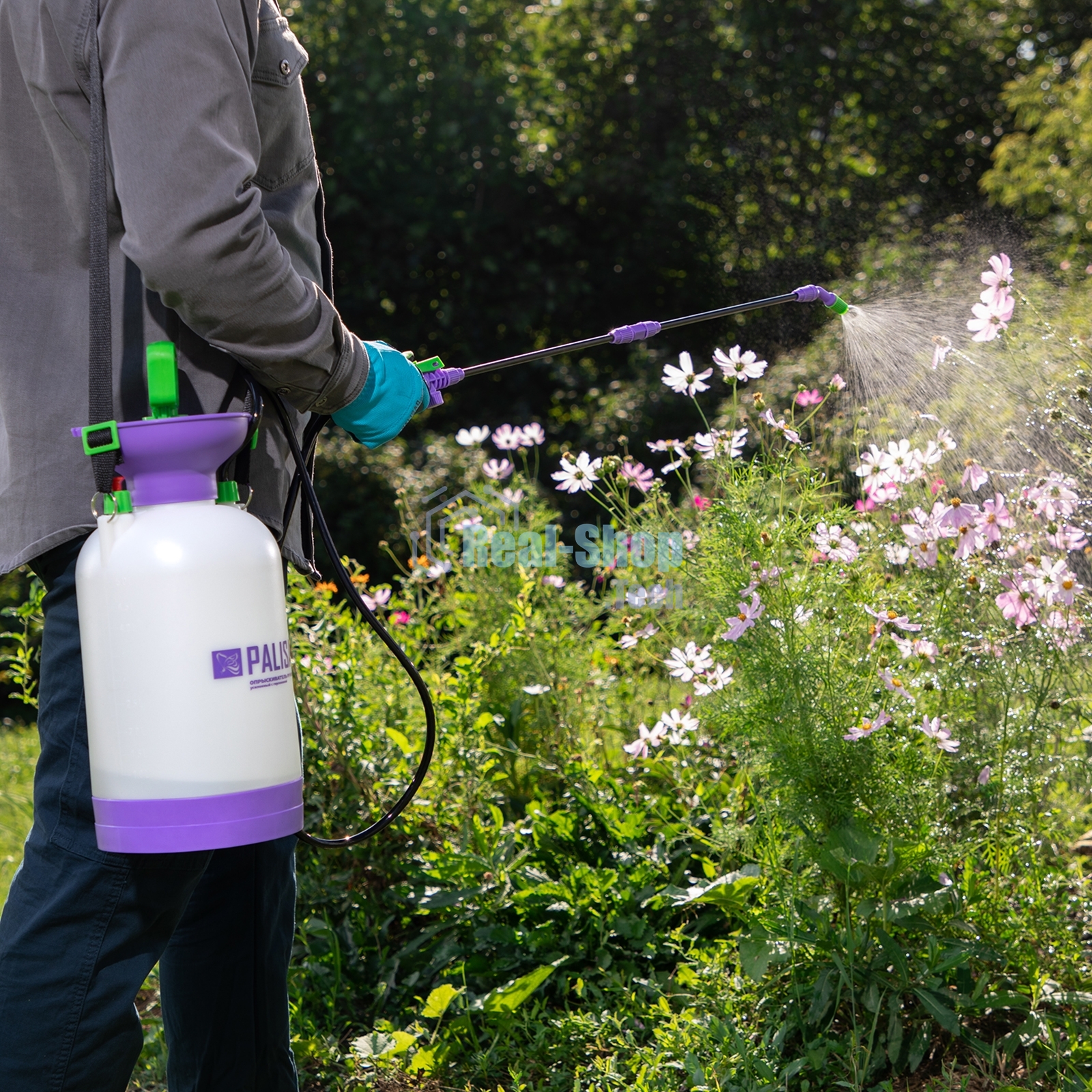 Опрыскиватель Palisad 64745 ручной усиленный с горловиной 5 литров с насосом шлангом и разбрызгиват.