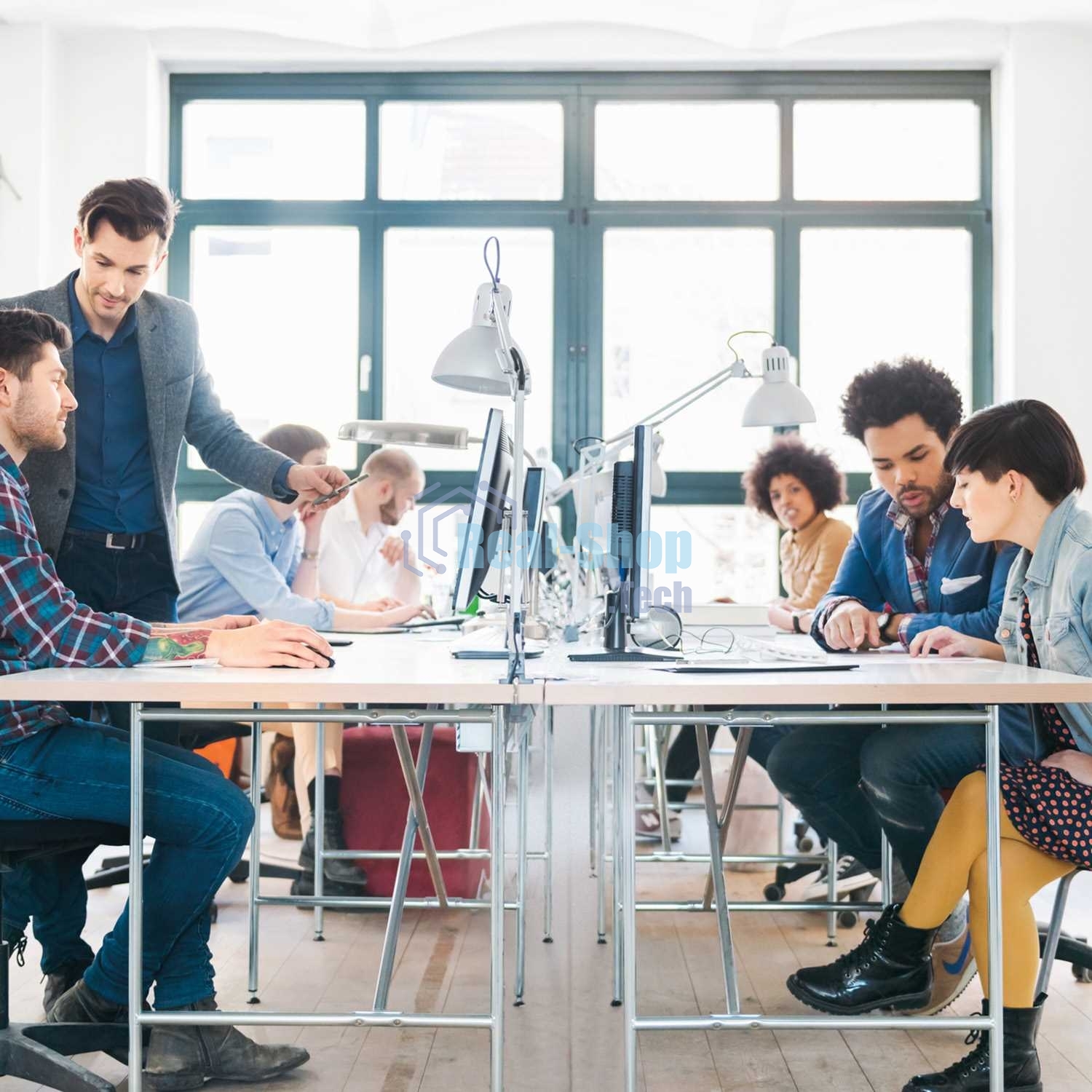 Мышь беспроводная Logitech M330 SILENT PLUS синий, 1000 dpi, радиоканал, USB, кнопки - 3