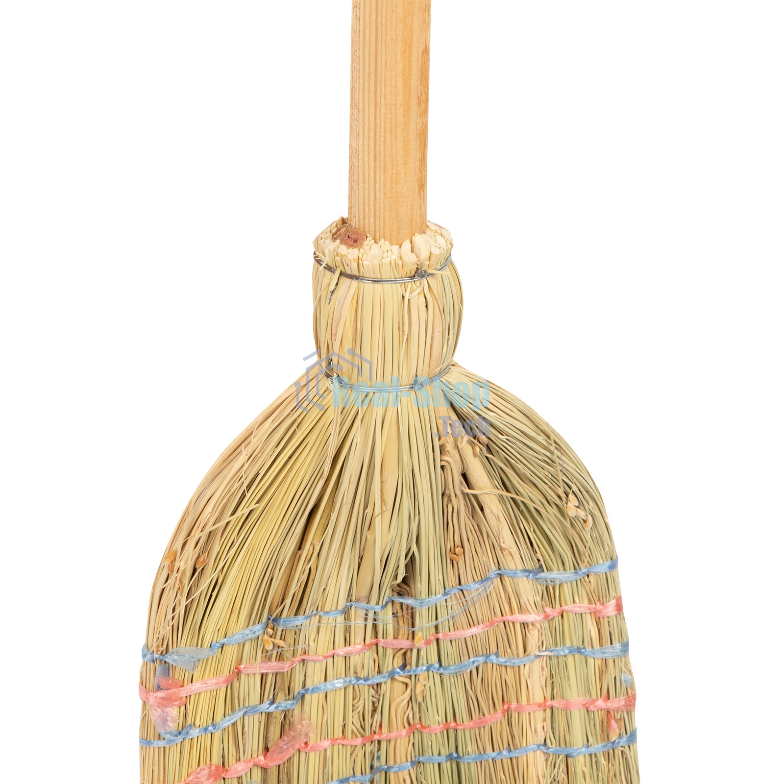 Метла Россия натуральная, деревянный черенок 93337