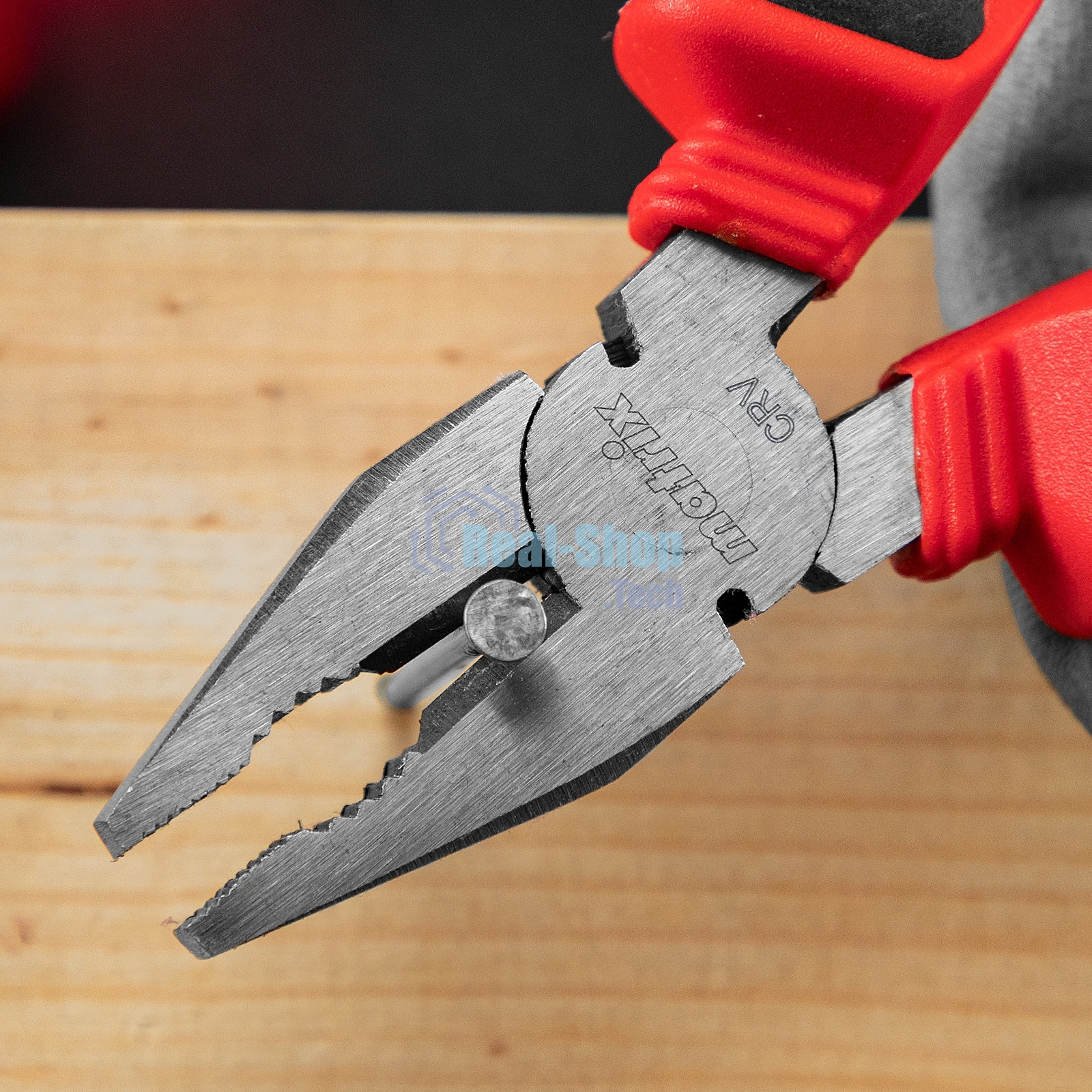 Плоскогубцы комбинированные Matrix, 160 мм, хром-ванадий, двухкомпонентные рукоятки