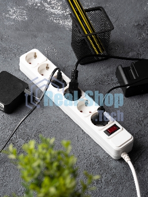 Сетевой фильтр EKF UFP10-375-6-03 6x3 м 10А/2,2 кВт с выкл. c/з ПВС 3х0,75 Блокбастер EKF PROxima