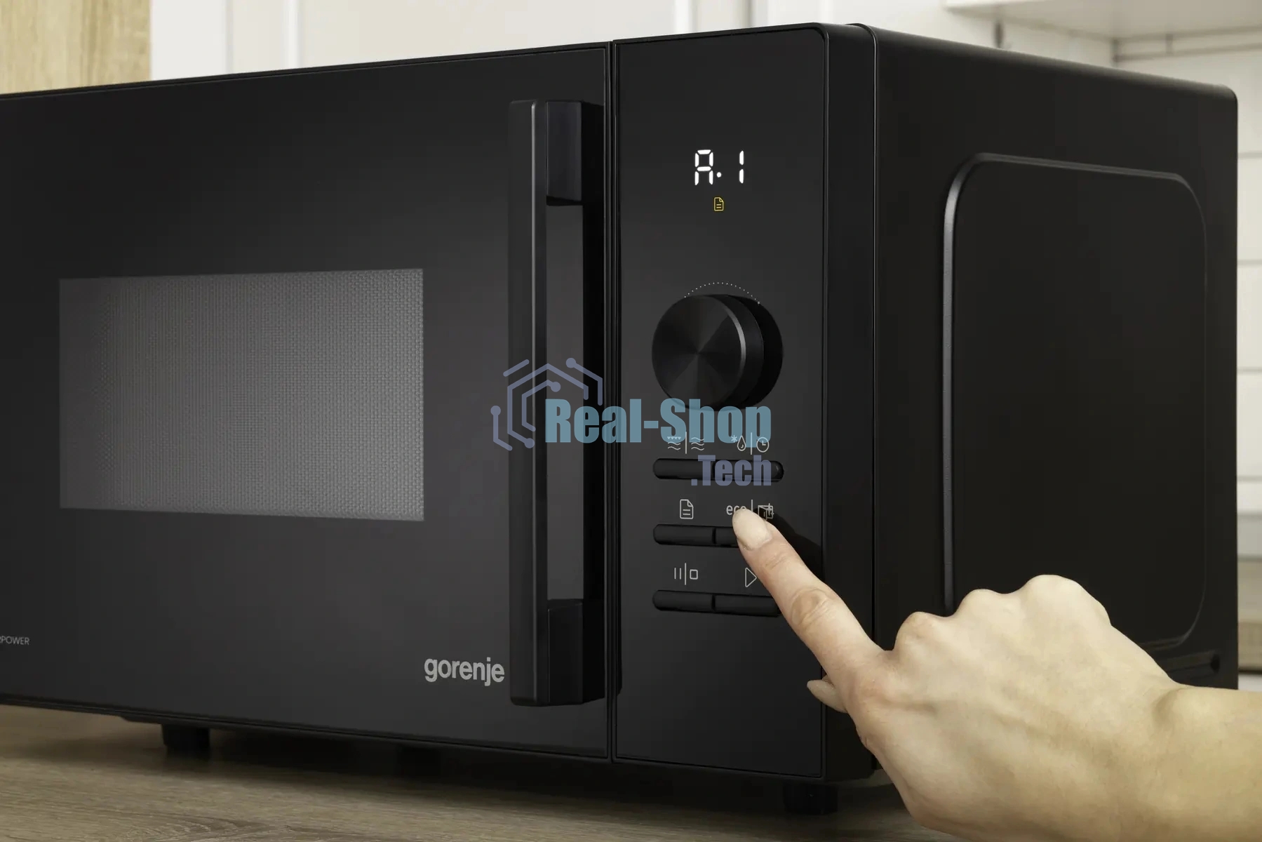 Микроволновая Печь Gorenje MO23A4B5 23л. 800Вт черный